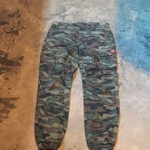 Dickies Camouflage  jogger pands